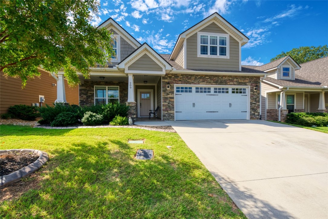 209 Henrydale Drive