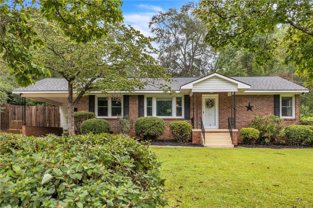 511 Forest Lane