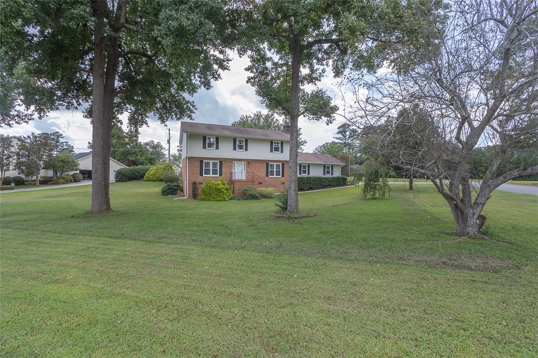 612 Regency Circle