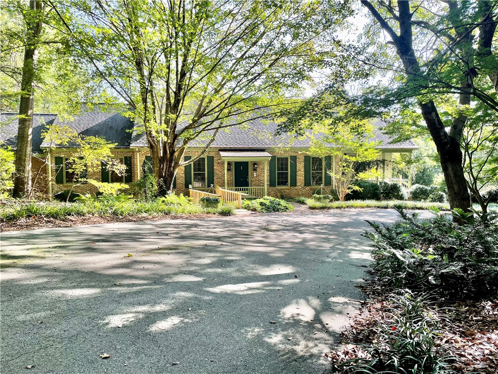 402 Ridgecrest Drive