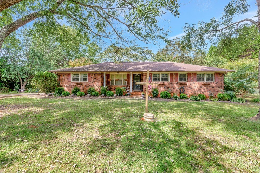 1123 Hickory Lane