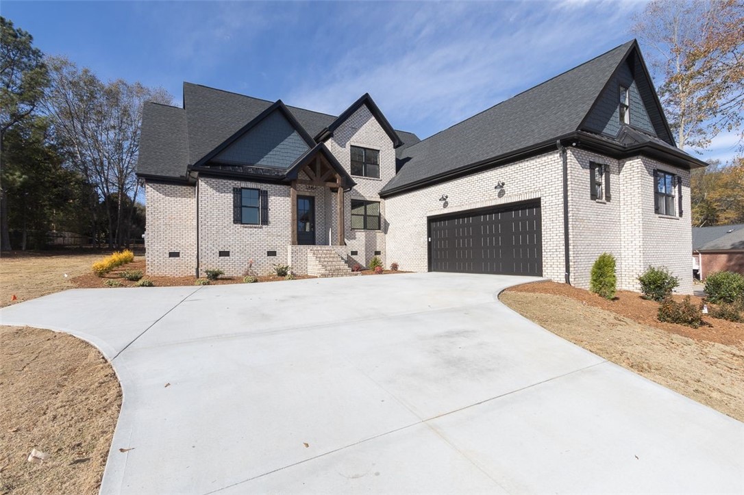 109 Shire Drive