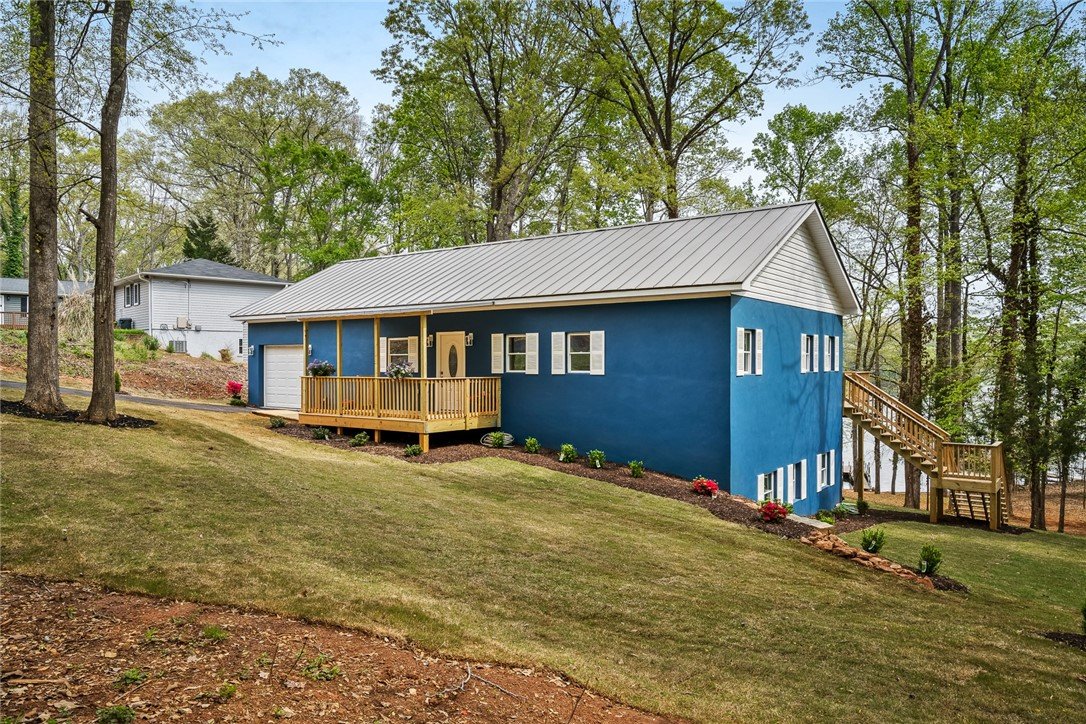 1006 Pine Lake Drive