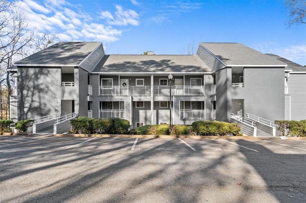 803 Northlake Drive