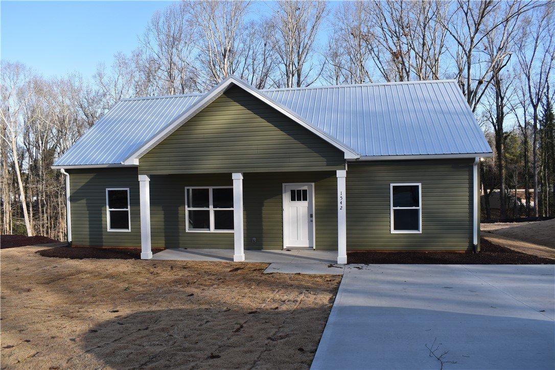 1542 Old Trail Drive