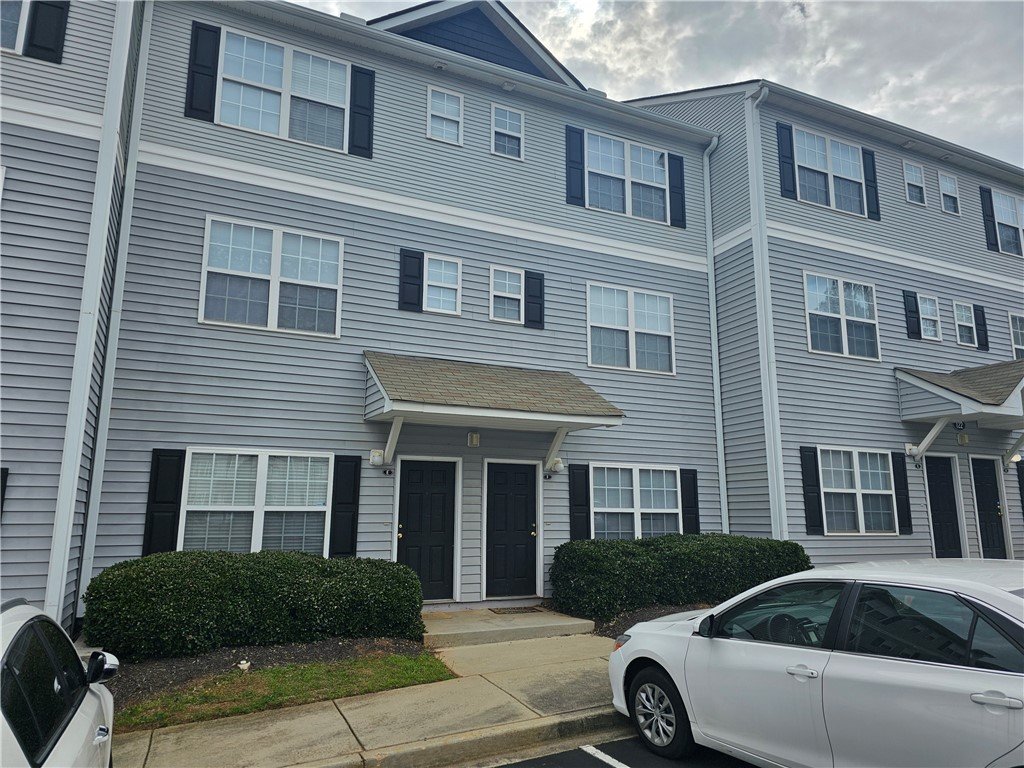 122 University Village Drive F