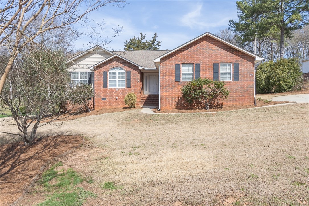 114 Edgewater Drive