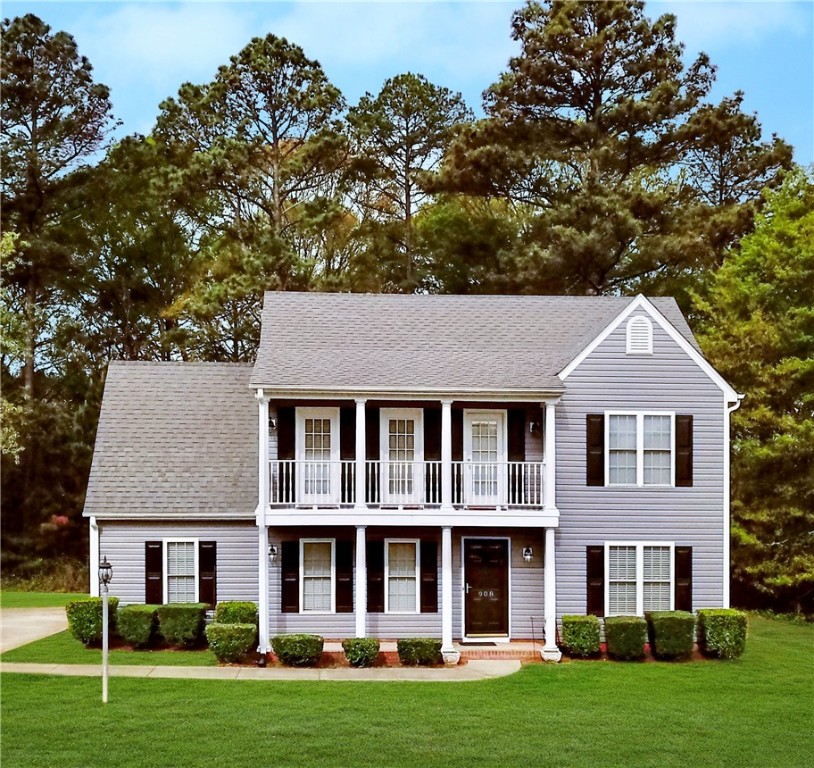 908 Pine Top Circle