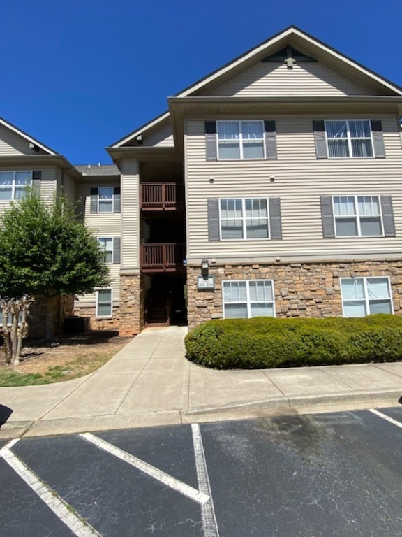 232 Harts Cove Way