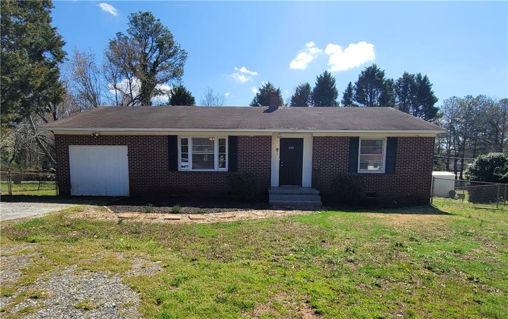 606 Ashwood Drive