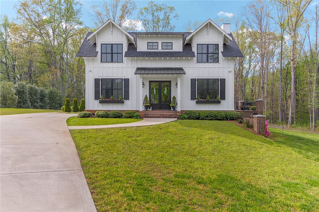 170 Vinland Court
