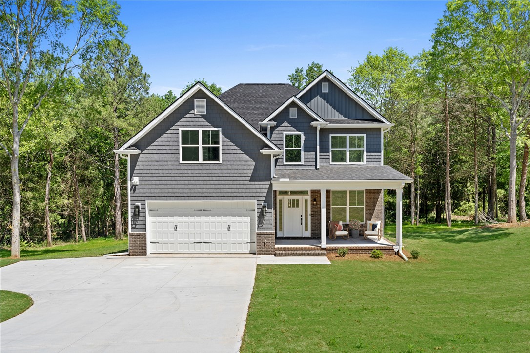 208 Lake Forest Circle
