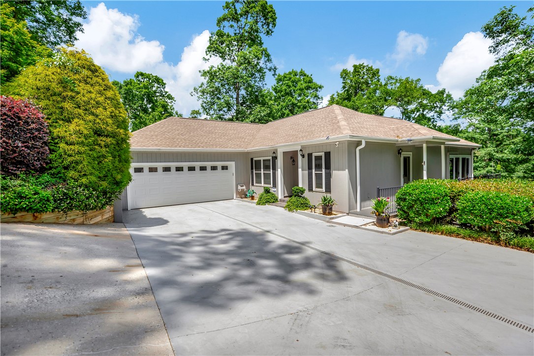 100 Evergreen Court