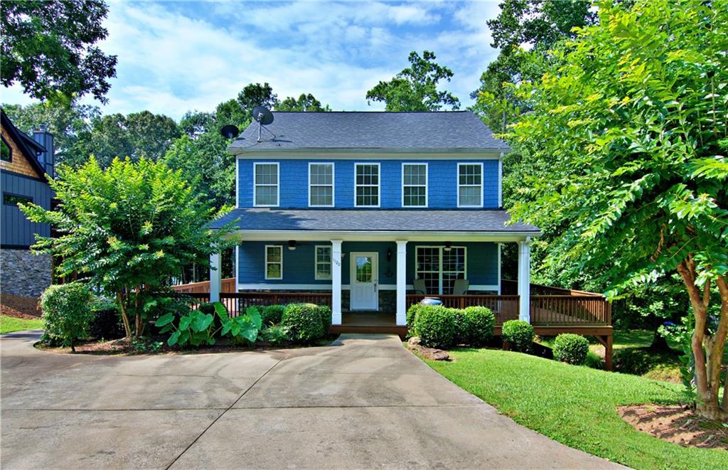 1120 Bay Drive