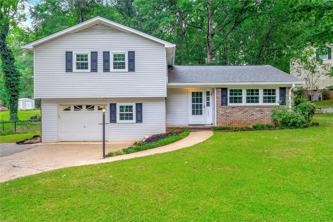 121 Delmar Drive