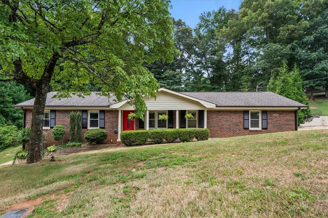 200 Magnolia Avenue