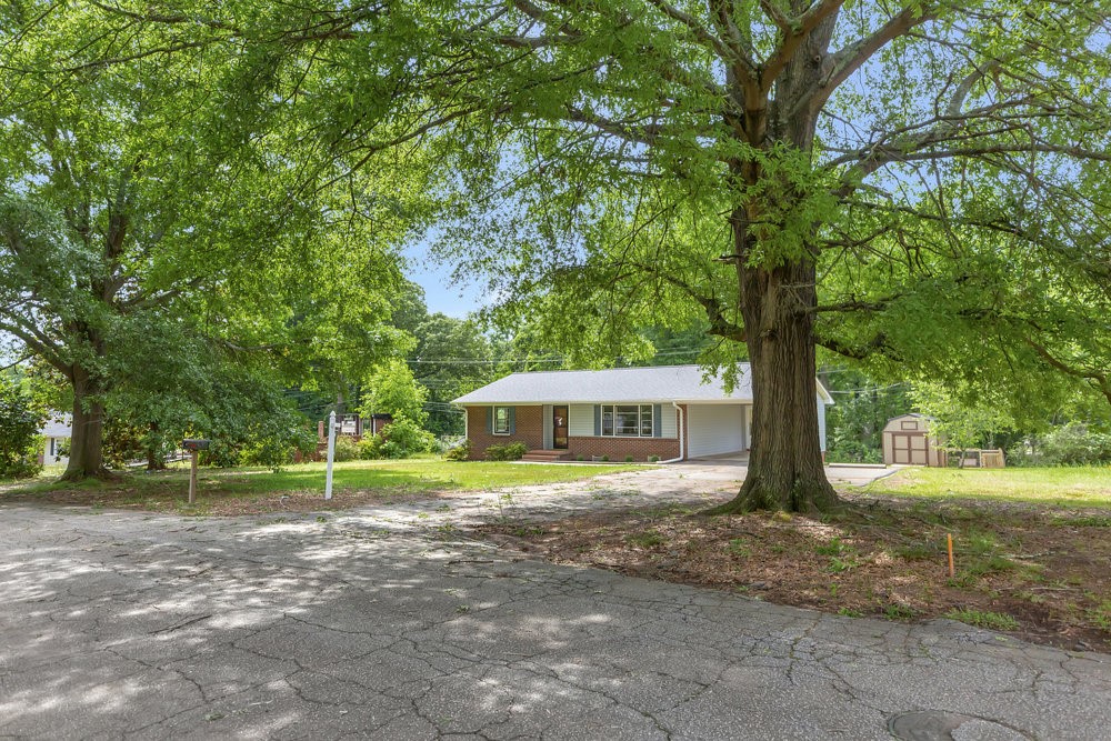 610 Ashwood Drive