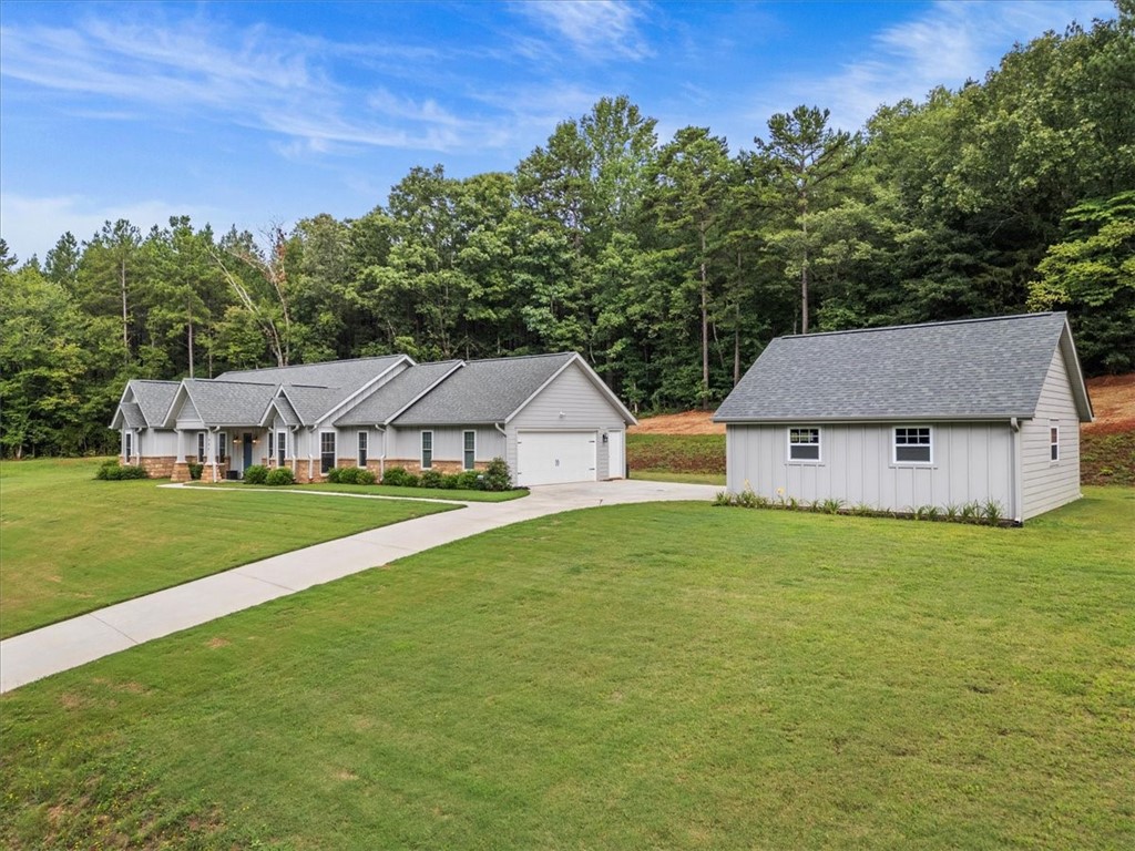 906 Watercrest Road