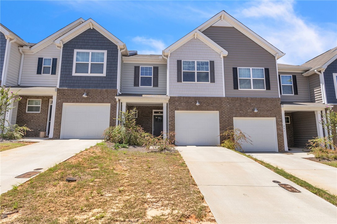 295 E Compass Way