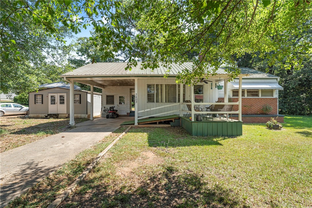 3403 Howland Drive