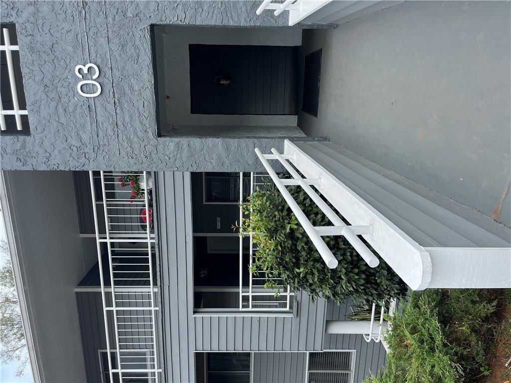 307 Northlake Drive