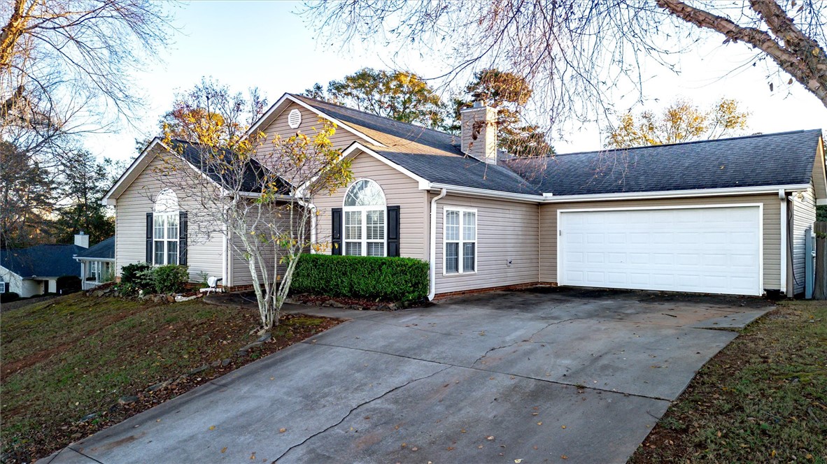 102 Trumpeter Lane