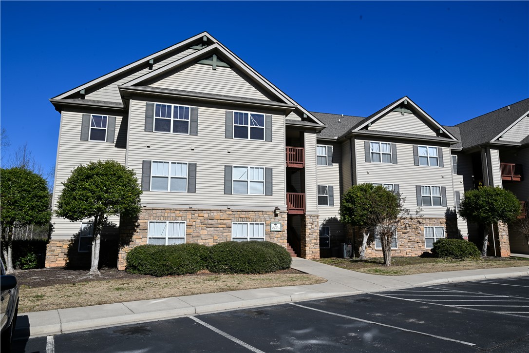 101 Harts Cove Way