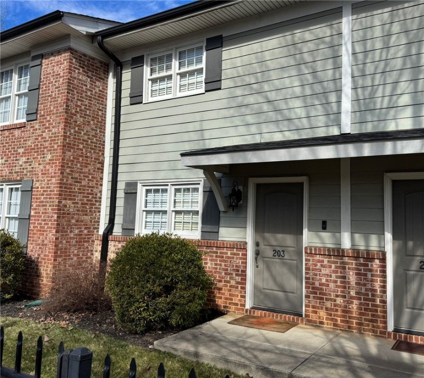 209 Calhoun Street 203