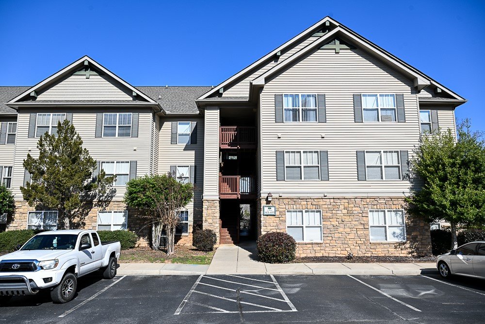 412 Harts Cove Way