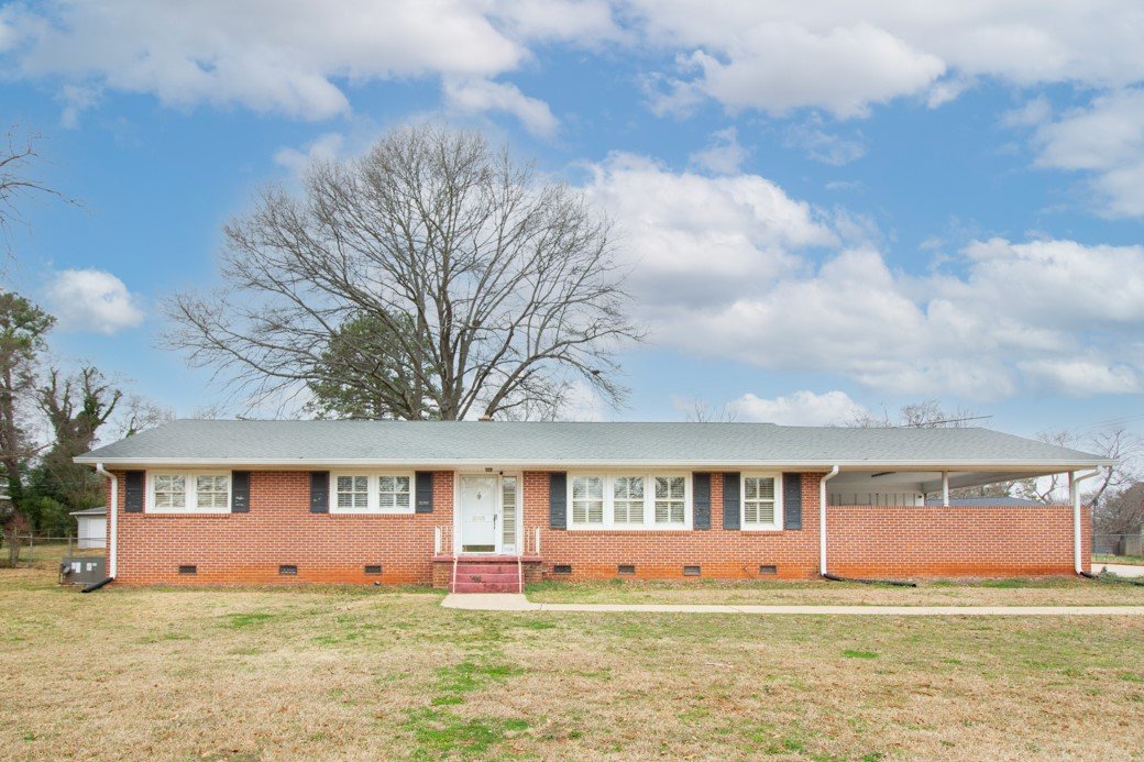 2025 Sheldon Drive