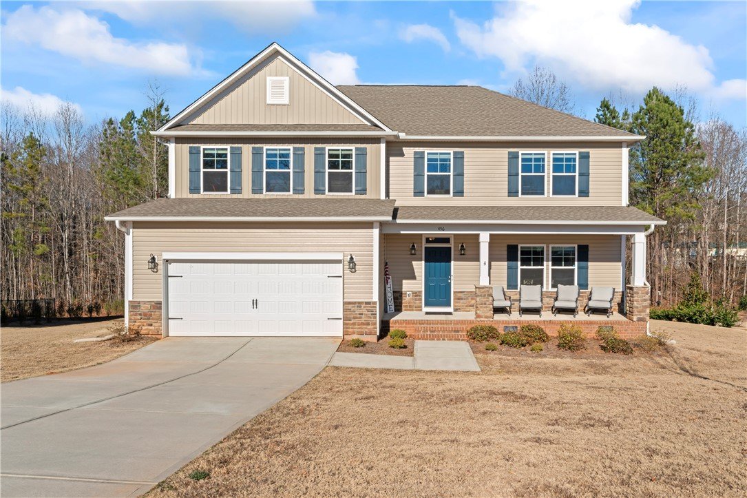456 Twin View Drive