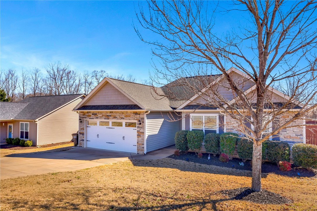 128 Alberta Circle