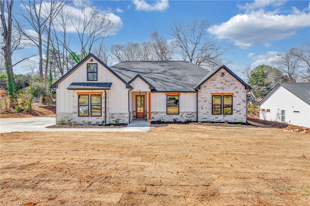 218 Phil Watson Road