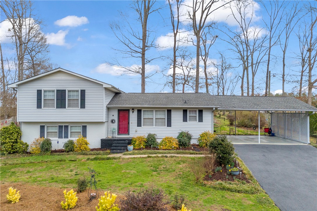 439 Eastcliff Drive