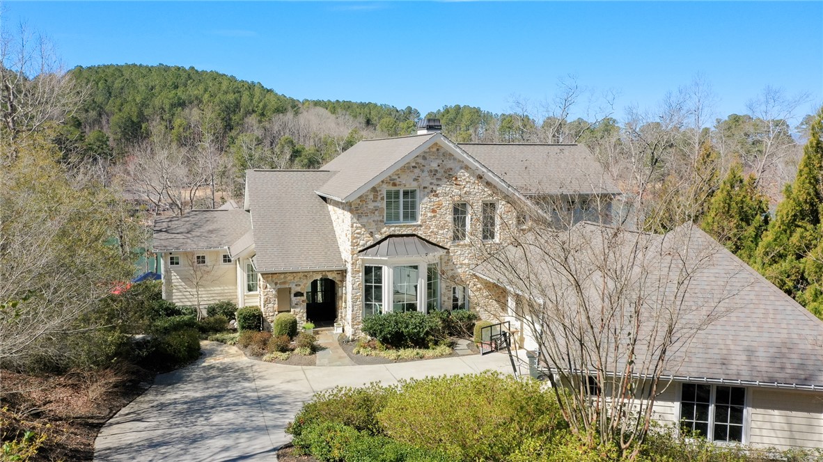 144 N Waterside Drive