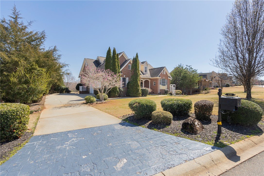 128 Tully Drive