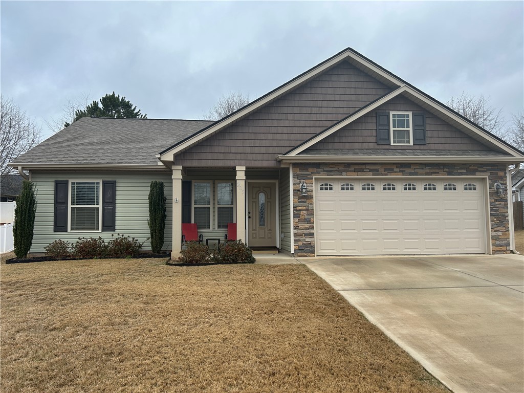 205 Eagle Circle