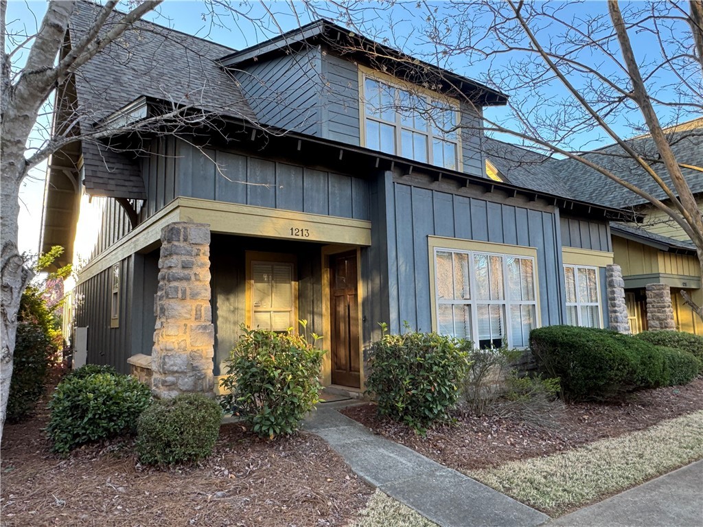 101 West Lane 1213