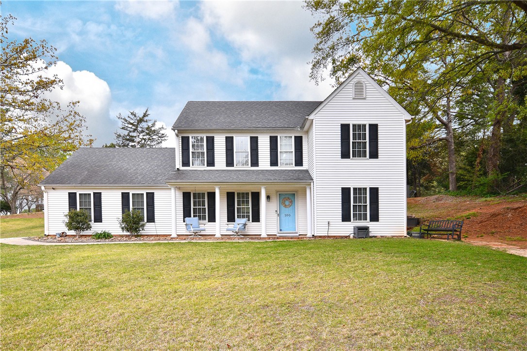 200 Edgewater Drive