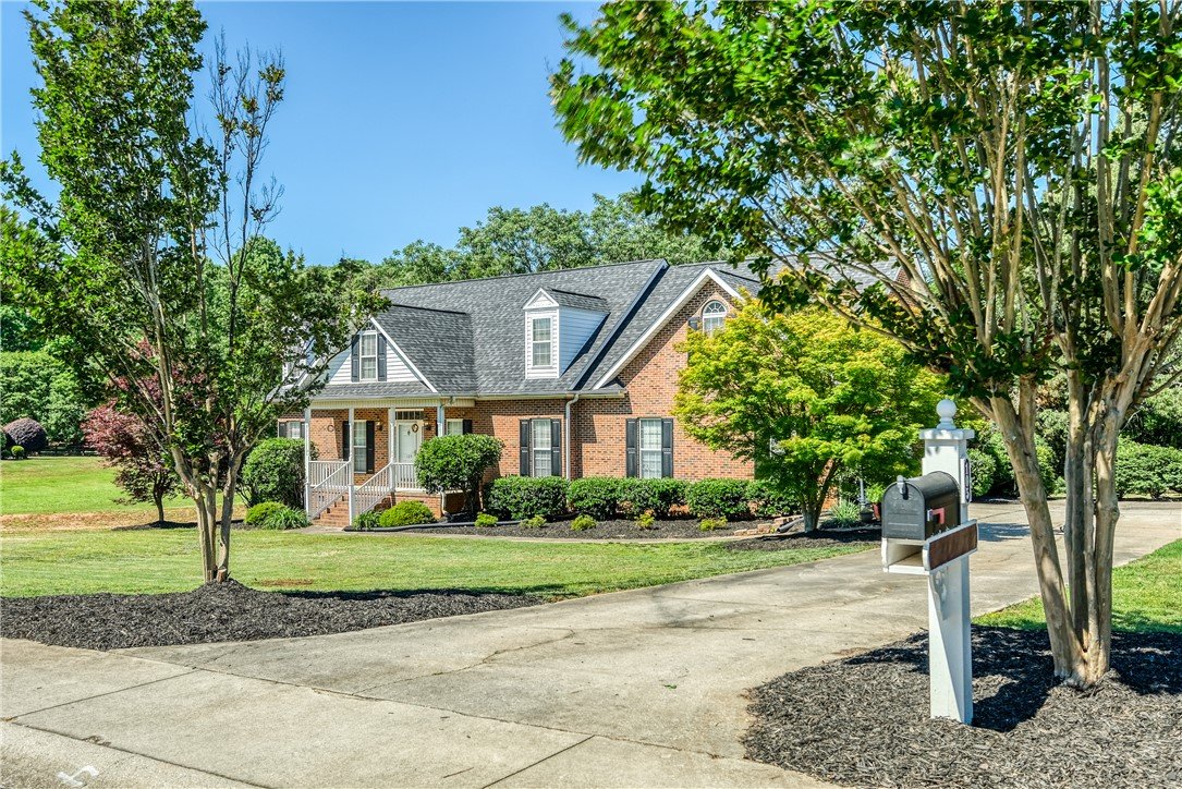 105 Dandelion Trail