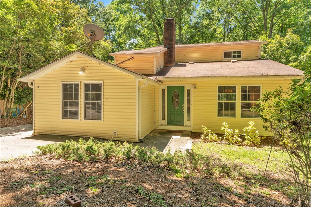 303 Manitowoc Drive