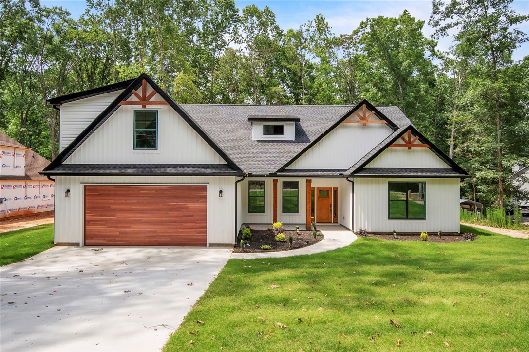 107 Circle Drive