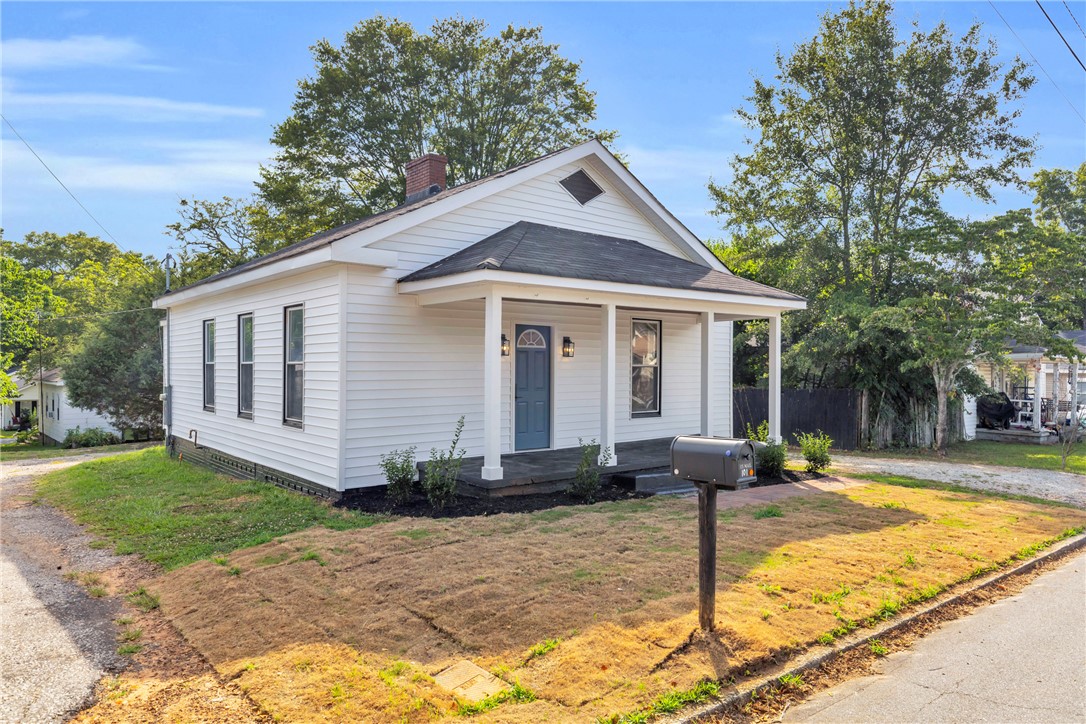 101 Ellison Circle