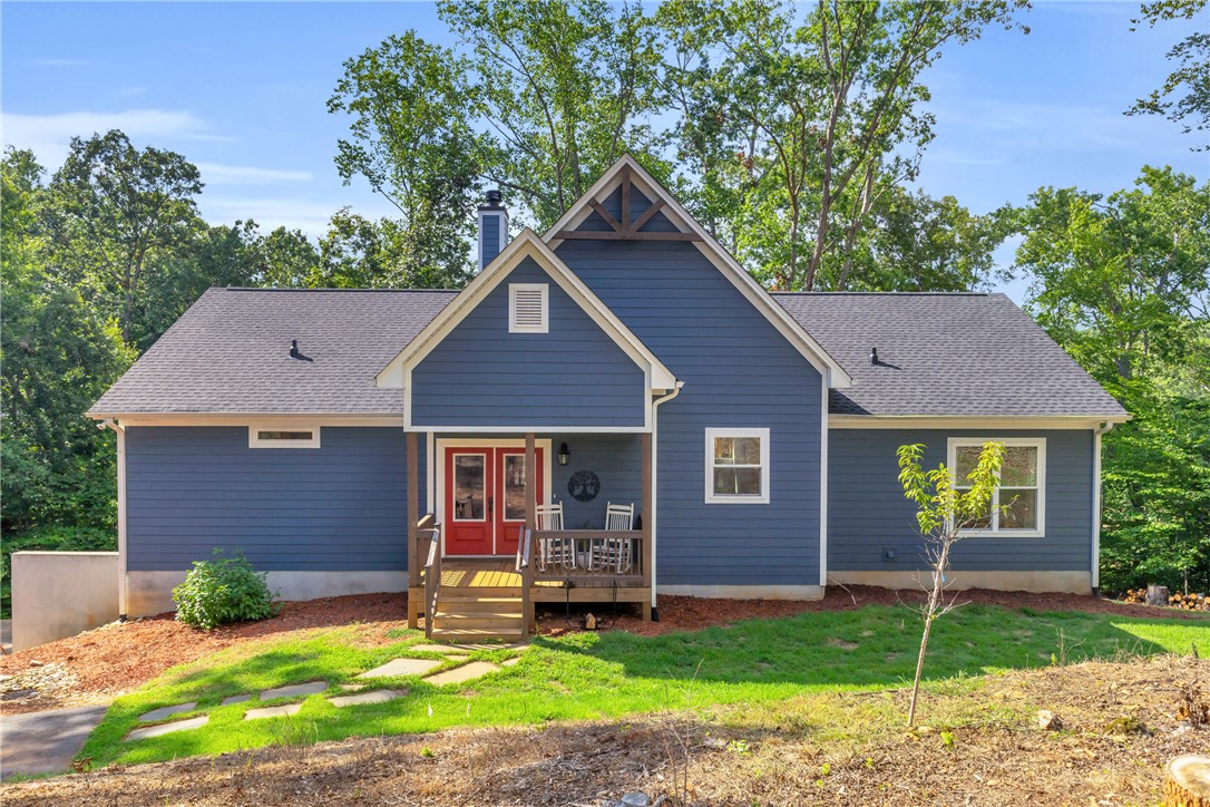 114 Topsail Drive