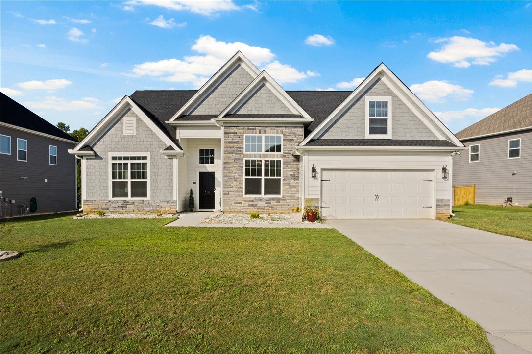 318 Carriage Hill Drive