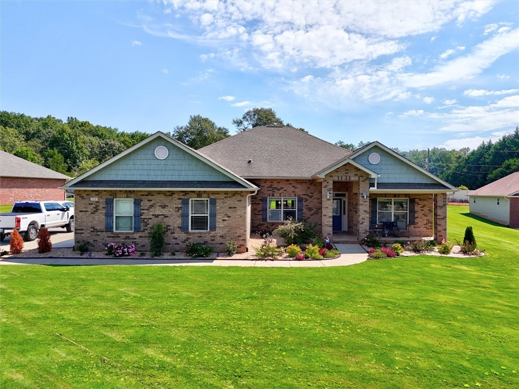 114 Baybrooke Lane