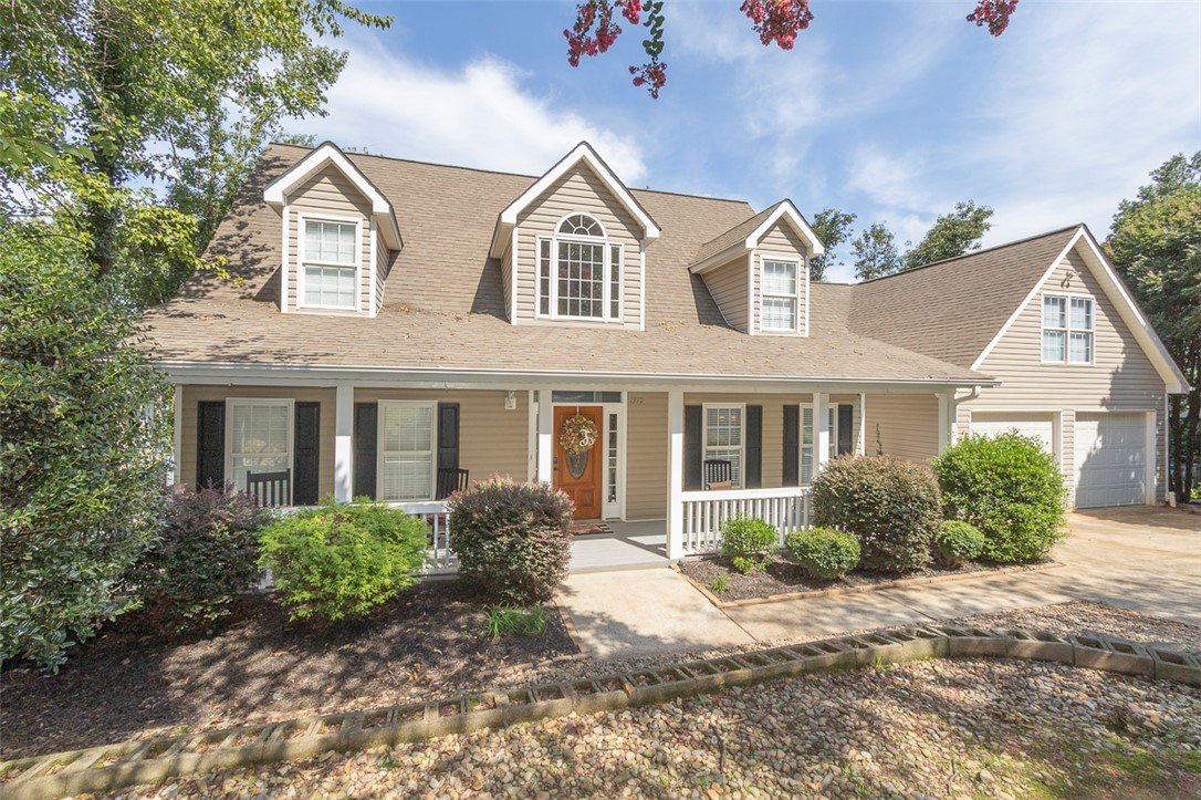 1310 Hunters Trail