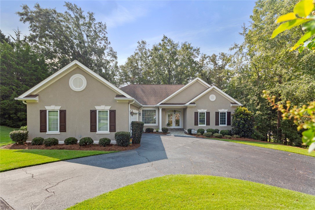 3902 Turnberry Loop