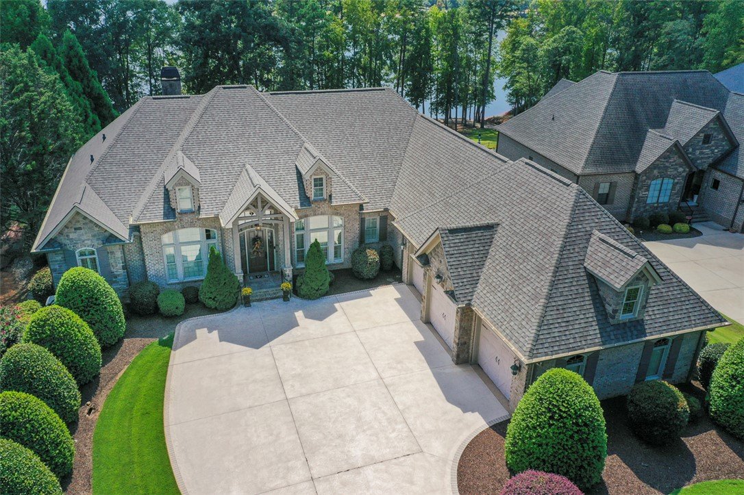 114 Willowbend Drive