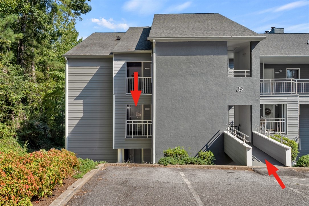 905 Northlake Drive